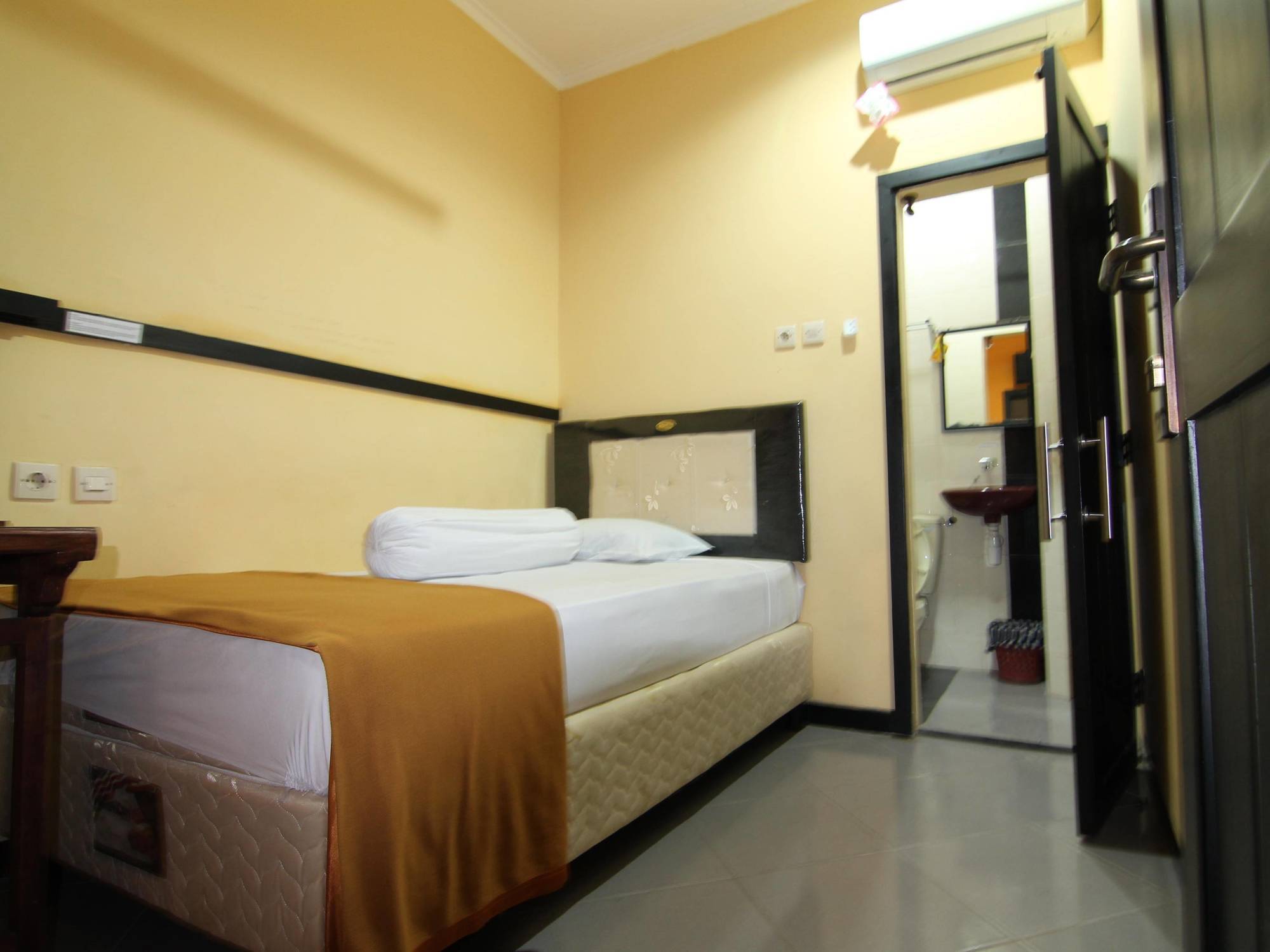Ct1 Bali Bed & Breakfast 꾸따 외부 사진